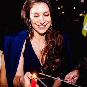 Meet your Posher, Alexandra